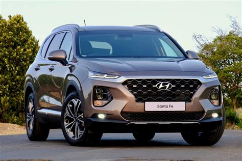 Hyundai Santa Fe (2018) Launch Review - Cars.co.za