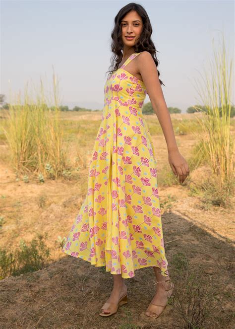 Get Floral Printed Square Neck Yellow Dress at ₹ 4950 | LBB Shop