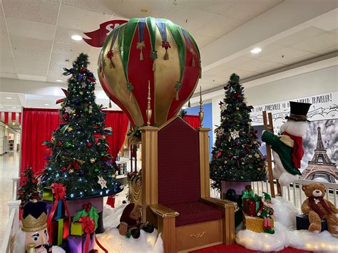 Colony Square Mall Prepares for Black Friday - WHIZ - Fox 5 / Marquee Broadcasting