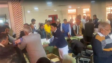 Rajasthan gehlot government distributed tabs to MLA as surprise gift ...