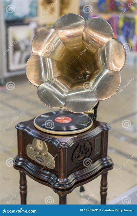 Modern Gramophone. Turntable Vinyl Record Player Stock Image - Image of ...