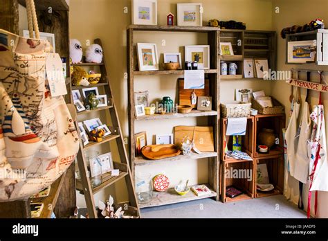 Gift Products Small Local Store 的图像结果