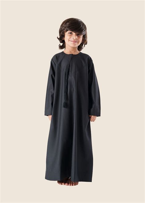 Classic Emarati Black Thobe - Boys – AL KAMEEZ