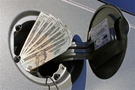 How to Save Money on the Gas Bill for Your Commute - autoevolution