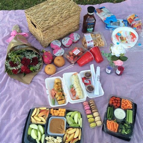 Pin by 🙌🏾👑🌸Katera Renea🙌🏾👑🌸 on Healthy Hearty Foods | Romantic picnic ...