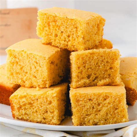 Mom's Simple Cornbread Recipe without Buttermilk - Harbour Breeze Home