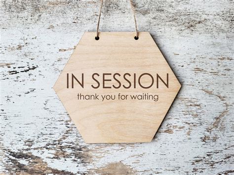In Session Please Do Not Disturb Sign 的图像结果