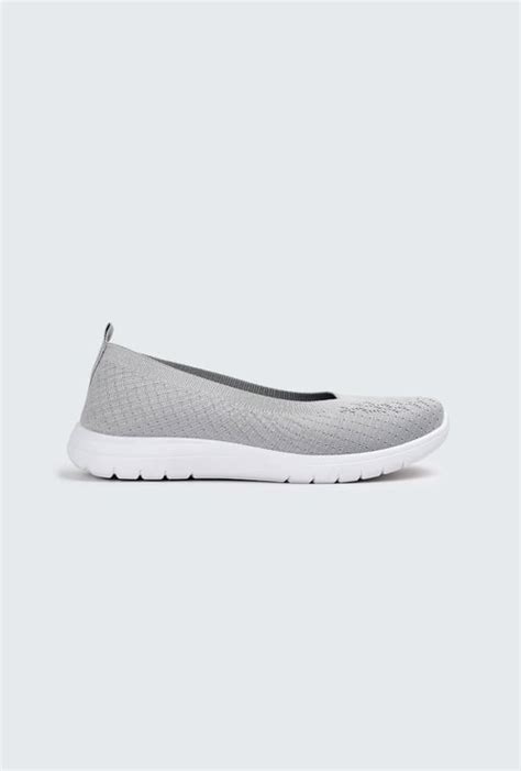 Buy Casual Shoes for Women Online Starting at ₹599 | Max Fashion