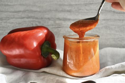 Roasted Red Pepper Sauce (Without Cream) - Feed The Soul Blog