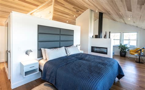 Street Small Commercial House 的图像结果