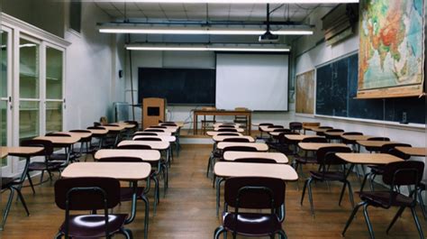 From Chalkboards to Smartboards: 7 ways classrooms have evolved in India