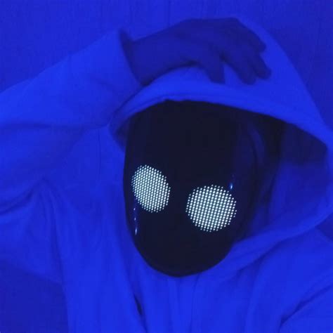 BESARTE - EmptyEyes_Official - LETRAS.COM