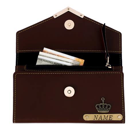 PERSONALIZED WOMEN CLUTCH WITH NAME AND CHARM – Le Prestige Box