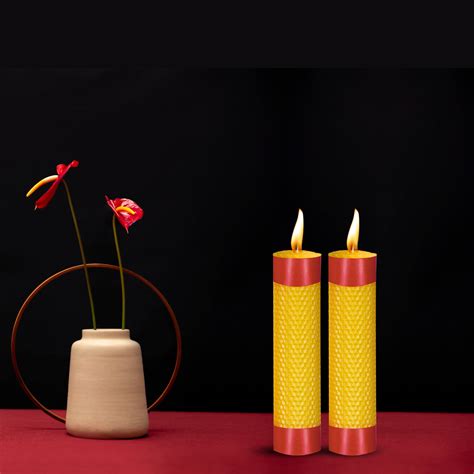Beeswax candle Handmade Natural floral scented yellow (2 Pieces)