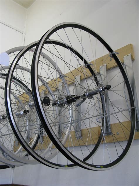 Velocity A23 rims with Shimano 105 hubs - Melody Wheels