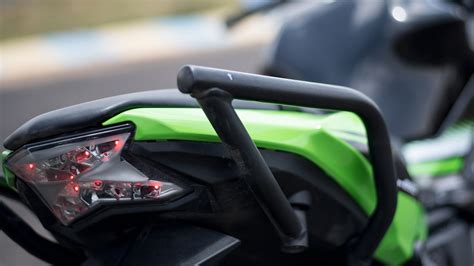 Kawasaki Ninja 650 2017 Std Bike Photos - Overdrive