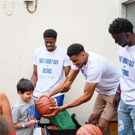 Kyriakos G. Kyriakopoulos on LinkedIn: 🏀 ️🌎 Desmos & Charles Antetokounmpo Family Foundation ...