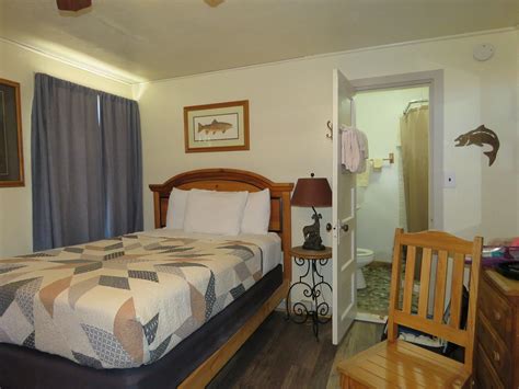 LEES FERRY LODGE AT VERMILION CLIFFS (Marble Canyon) - Lodge Reviews ...