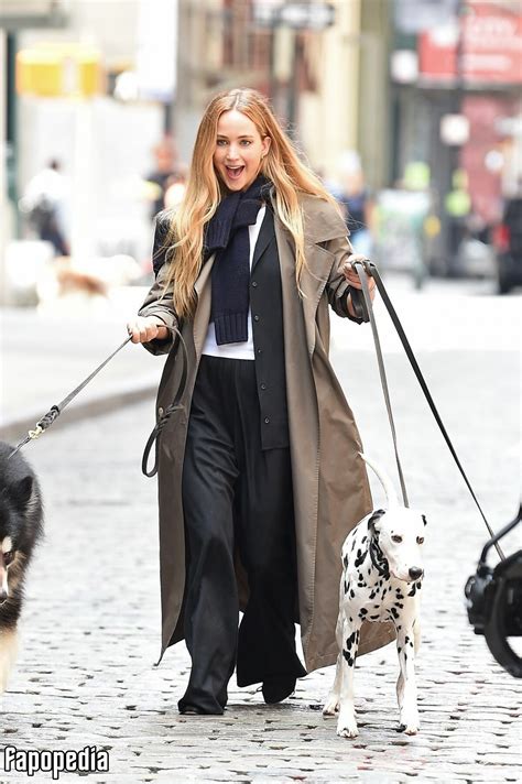 Jennifer Lawrence Nude Leaks - Photo #1380197 - Fapopedia