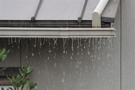 雨水　家の中にはいる に対する画像結果