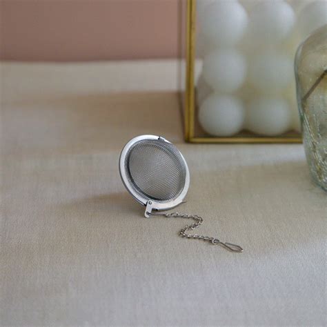Ball Shaped Tea Infuser with Extended Chain – Octavius