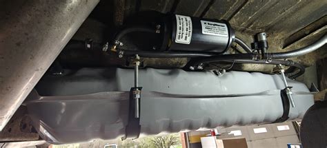 72 El Camino Reniflard de réservoir de carburant | Emplacement ? | Team ...