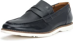 VAN HEUSEN Slip On Sneakers For Men - Buy VAN HEUSEN Slip On Sneakers ...