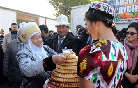 习近平访问吉尔吉斯斯坦、塔吉克斯坦并出席上合峰会与亚信峰会_环球网