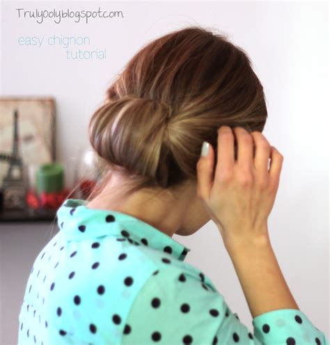 Easy Chignon Tutorial 的图像结果