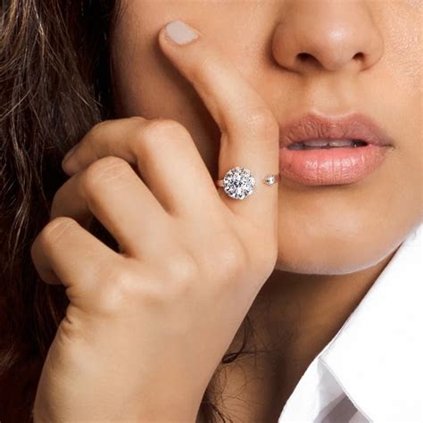 Classic Solitaire Ring Designs That Never Go Out of Style – GIVA