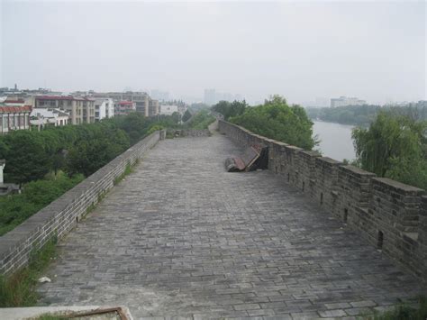 小河港发出水运件杂货第一单，“襄樊码头”通江达海“活”起来