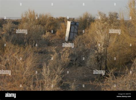 Primitive Toilet Using 的图像结果