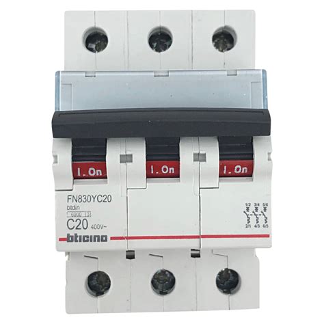 Interruptor Termomagnético 3x20A Bticino – IMPORTJOSH