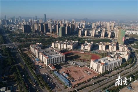 惠州光正实验学校被投诉提前收学费，惠州市教育局：立即整改并退还_腾讯新闻