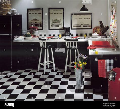 Kitchen Black And White Checkered Tiles at Bernice Navarro blog