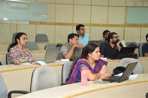 DCAL Data Centre & Analytics Lab