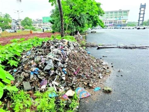 SGPDA market waste dumped by roadside irks Madel, Fatorda locals