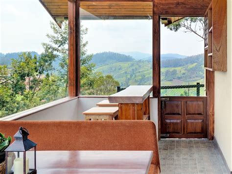 Ooty: Views of the Emerald Lake and tea estates make this a dreamscape ...