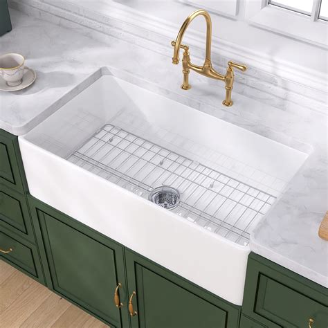 White Farm Sink