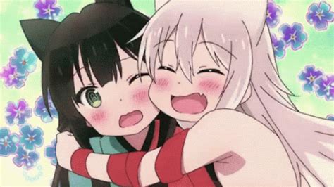 Anime Hug GIFs | GIFDB.com