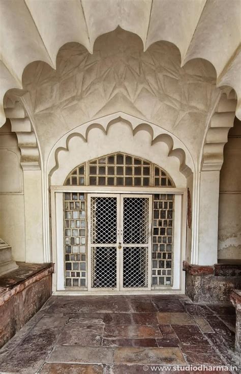 Sheesh Mahal – The Palace of Mirrors, Agra Fort. - Studio Dharma