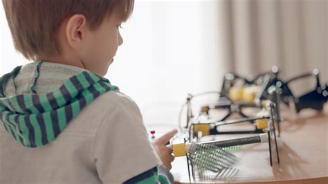 Robotics Children 的图像结果