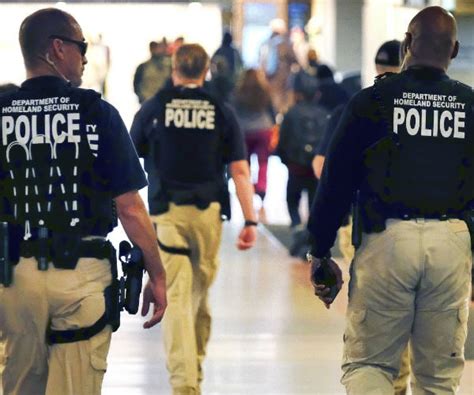 LA Transit Security Boosted After Subway Threat | Newsmax.com