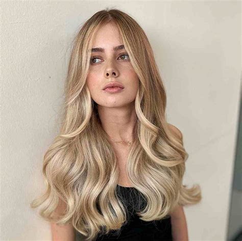 The Top 36 Hairstyles for Long Blonde Hair in 2022