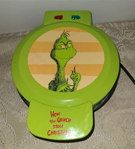 Dr. Seuss the Grinch Waffle Maker - Etsy