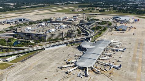 Meet the new voice of Tampa International Airport | WFLA