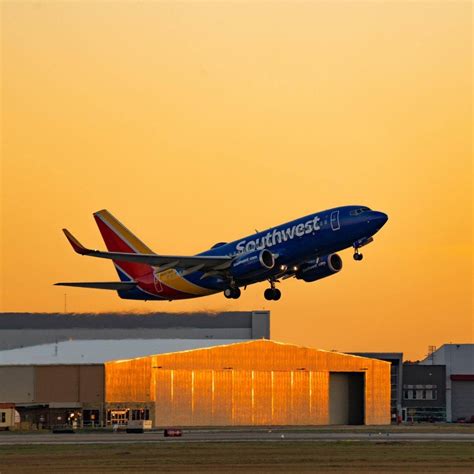 Welcome Southwest Airlines to SAV! | South Magazine