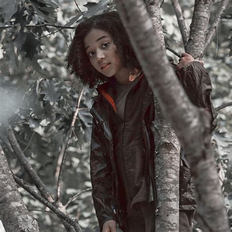 𝘳𝘶𝘦 彡 𝘵𝘩𝘨 ╰┈ -ˋˏ @ 𝐵𝑋𝑊𝐼𝐷𝑂𝑊 ˎˊ ⌖ ━━━━━ ⌖ | Rue outfit hunger games ...