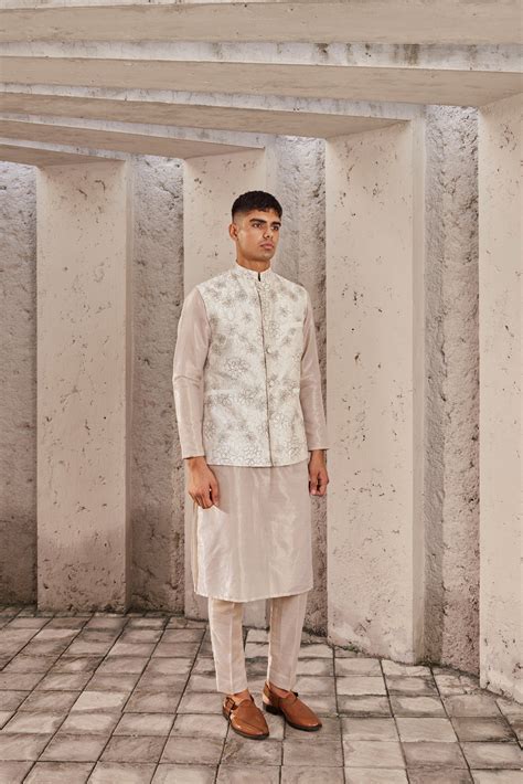 Zari Cotton Kurta Set With Ivory Silk Bandi – BridalTrunk by Divya Limited