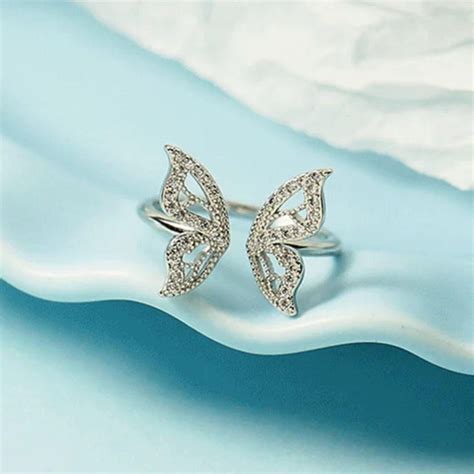 Rings – Estailo-Fashioning You!